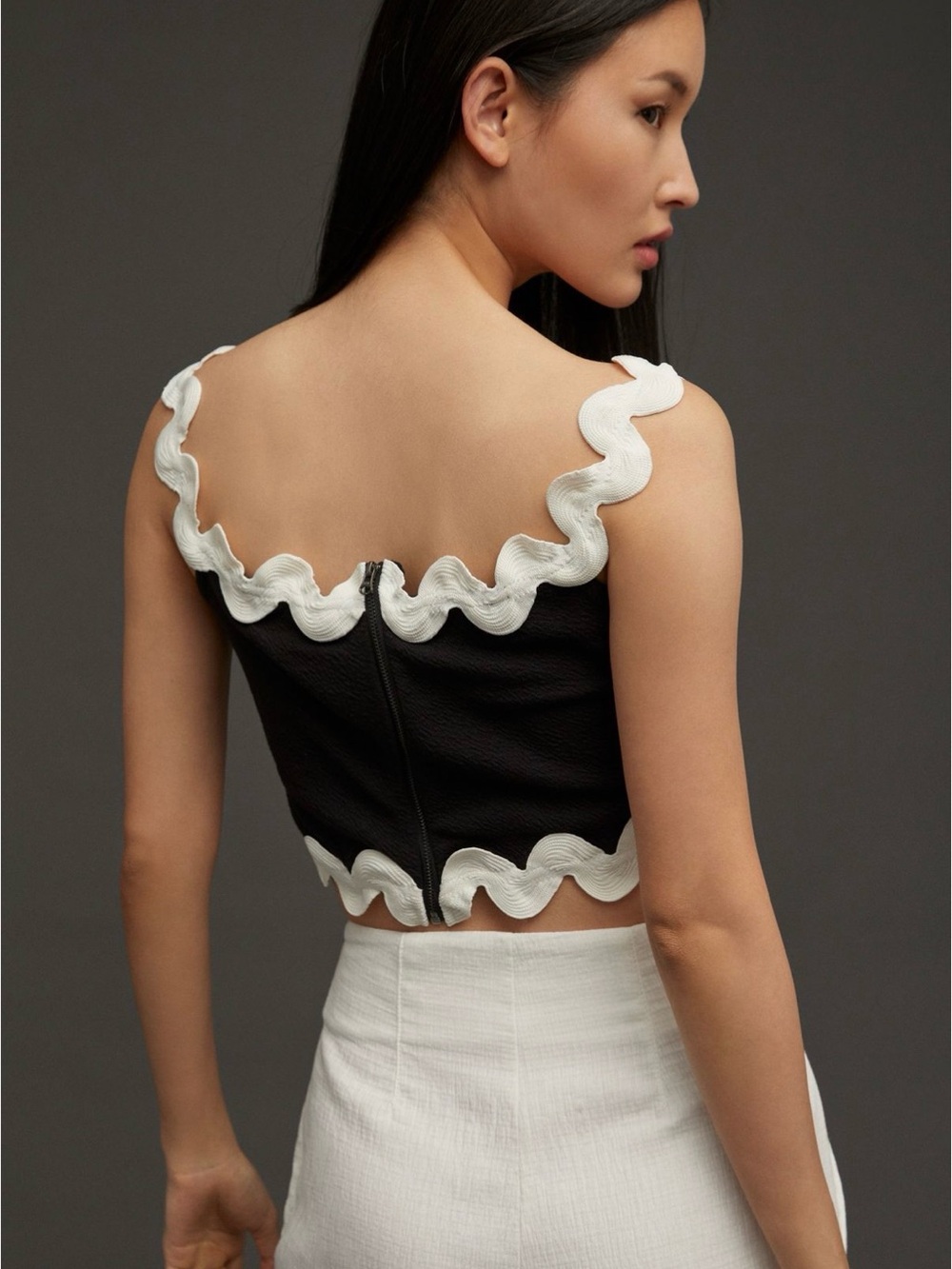 Anthropologie Maeve Black Cropped Ric-Rac Tank Top White Scallop Trim Medium - Picture 3 of 6